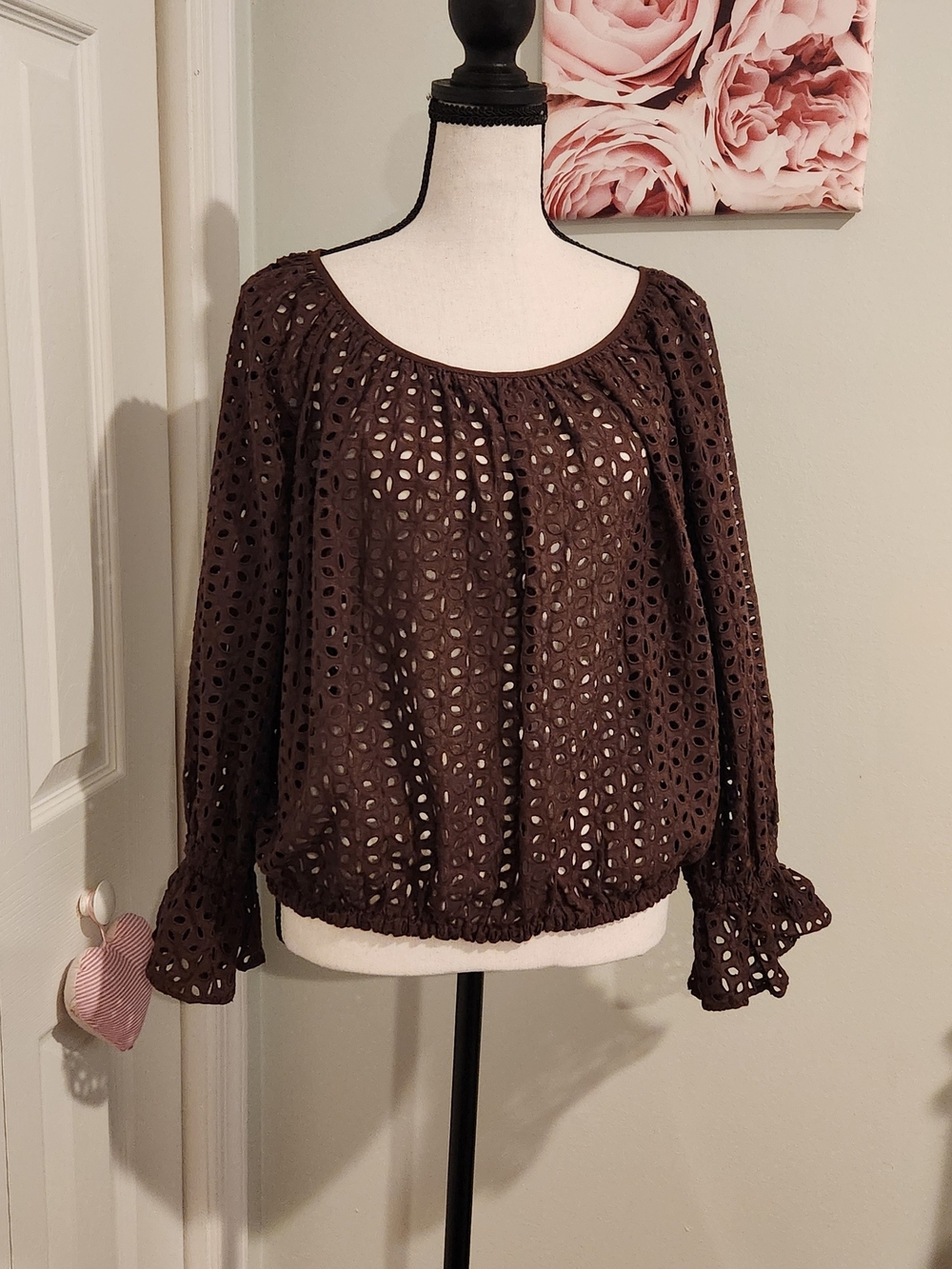 White House Black Market Brown Eyelet Peasant Blouse